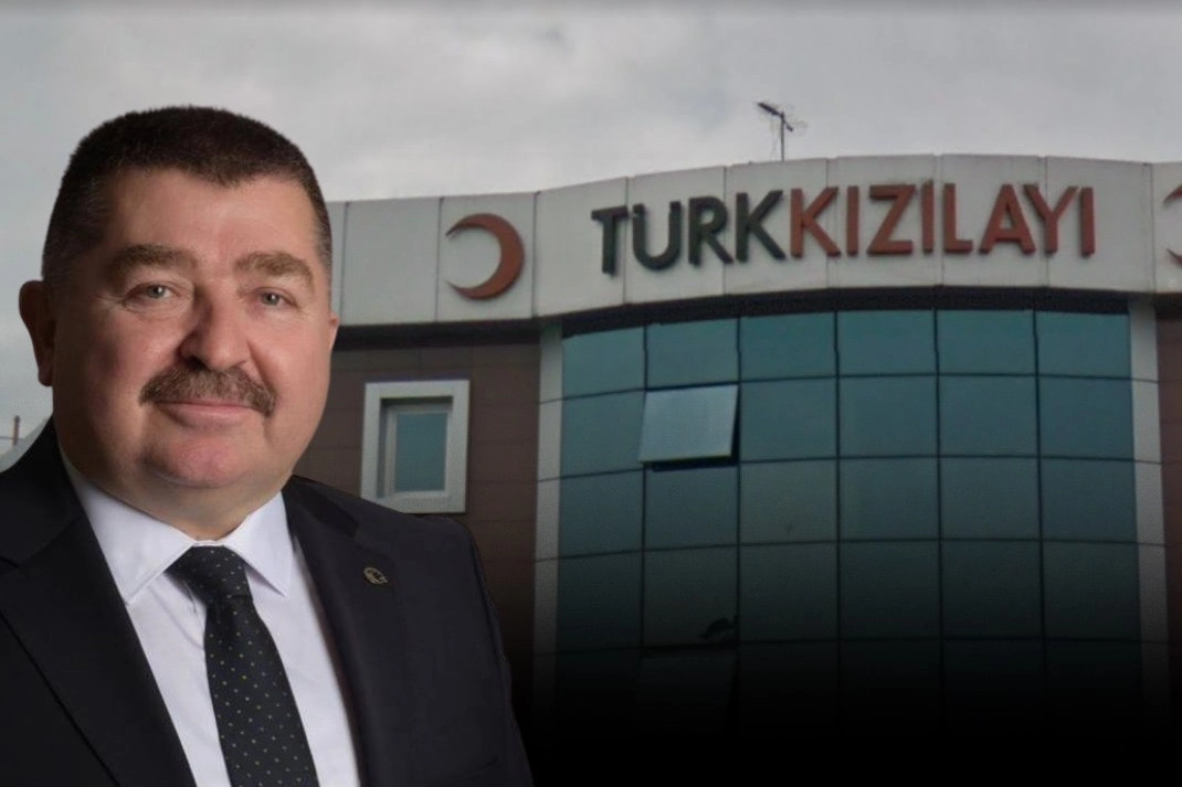 Düzce Kızılay’da 8 üye ihraç edildi