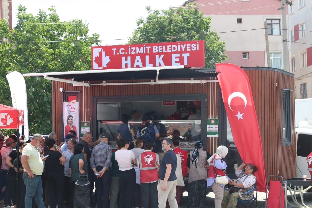 Halk Et Mobil bu kez Çayırova’da!