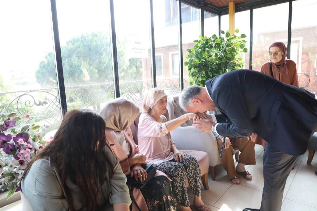 İnegöl'de bayram beraberlik içinde kutlandı