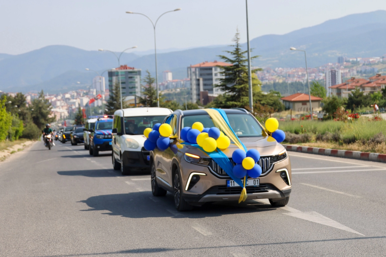 Bilecik'te sünnet töreninde TOGG’lu kortej