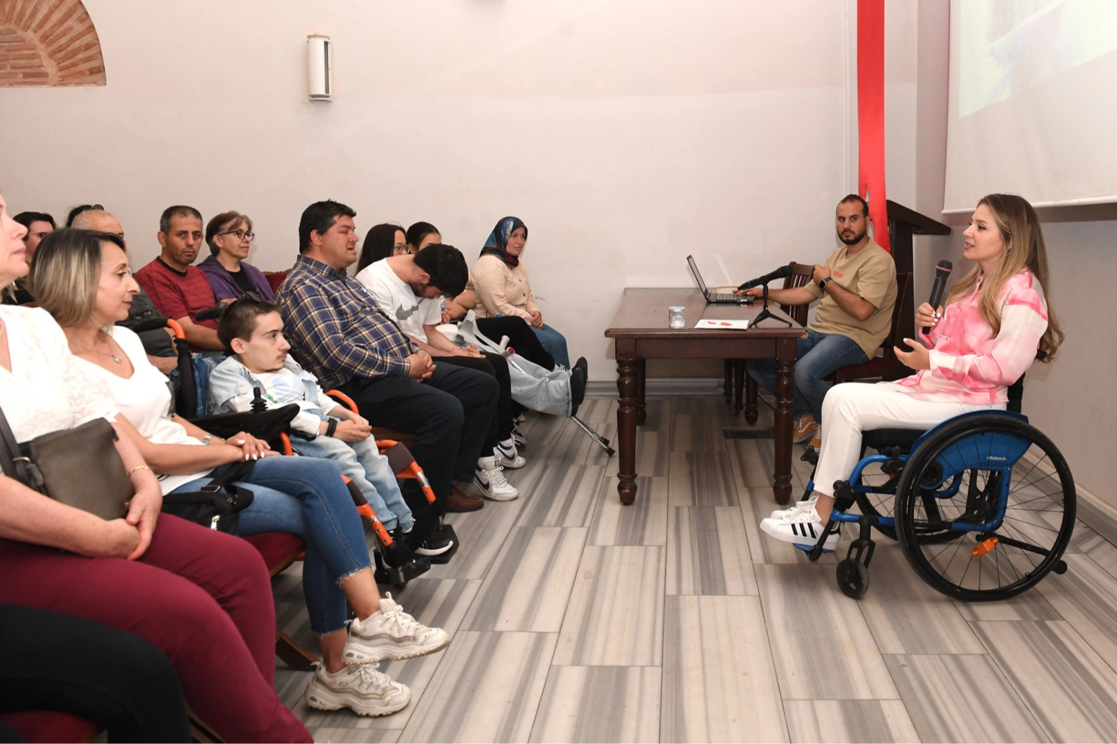 Engelli ralli pilotu Kübra’dan ilham veren hikâye