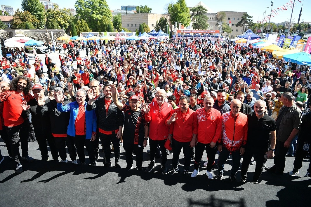 Uluslararası Kayseri Yarı Maratonu şölen yaşattı