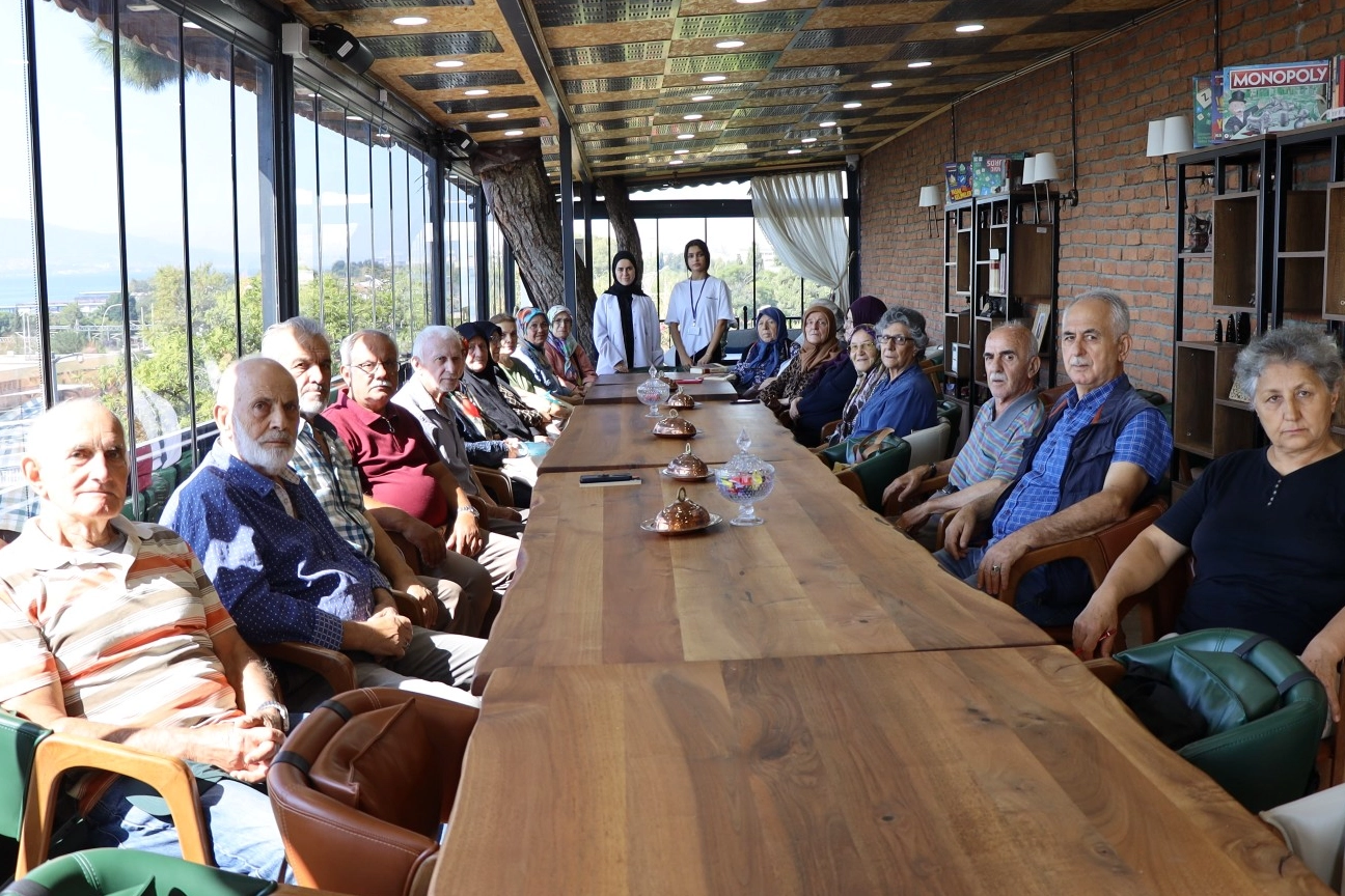 Kocaeli’nin çınarları Saygınlar Kulübü’nde hayata katılıyor