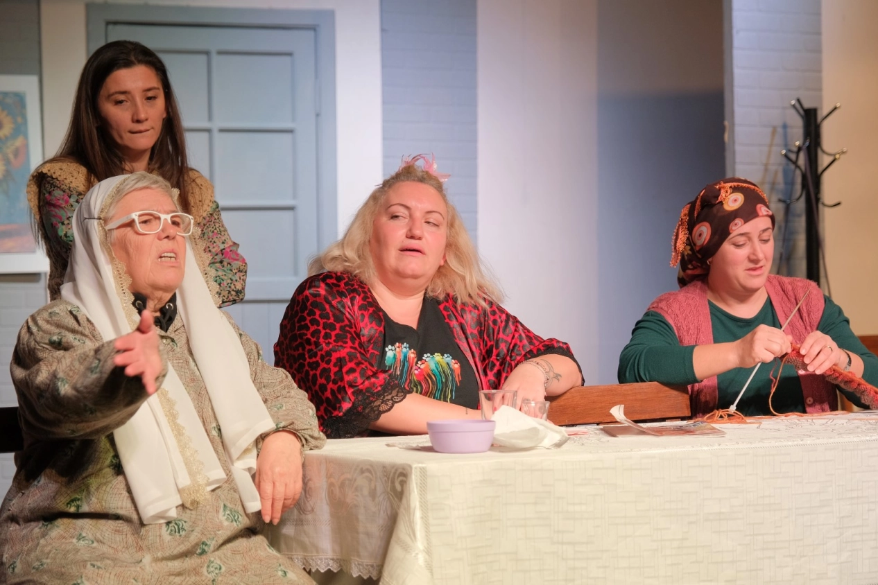 Bursa İnegöl'de 'Kadın Sığınağı'na gala gösterisi